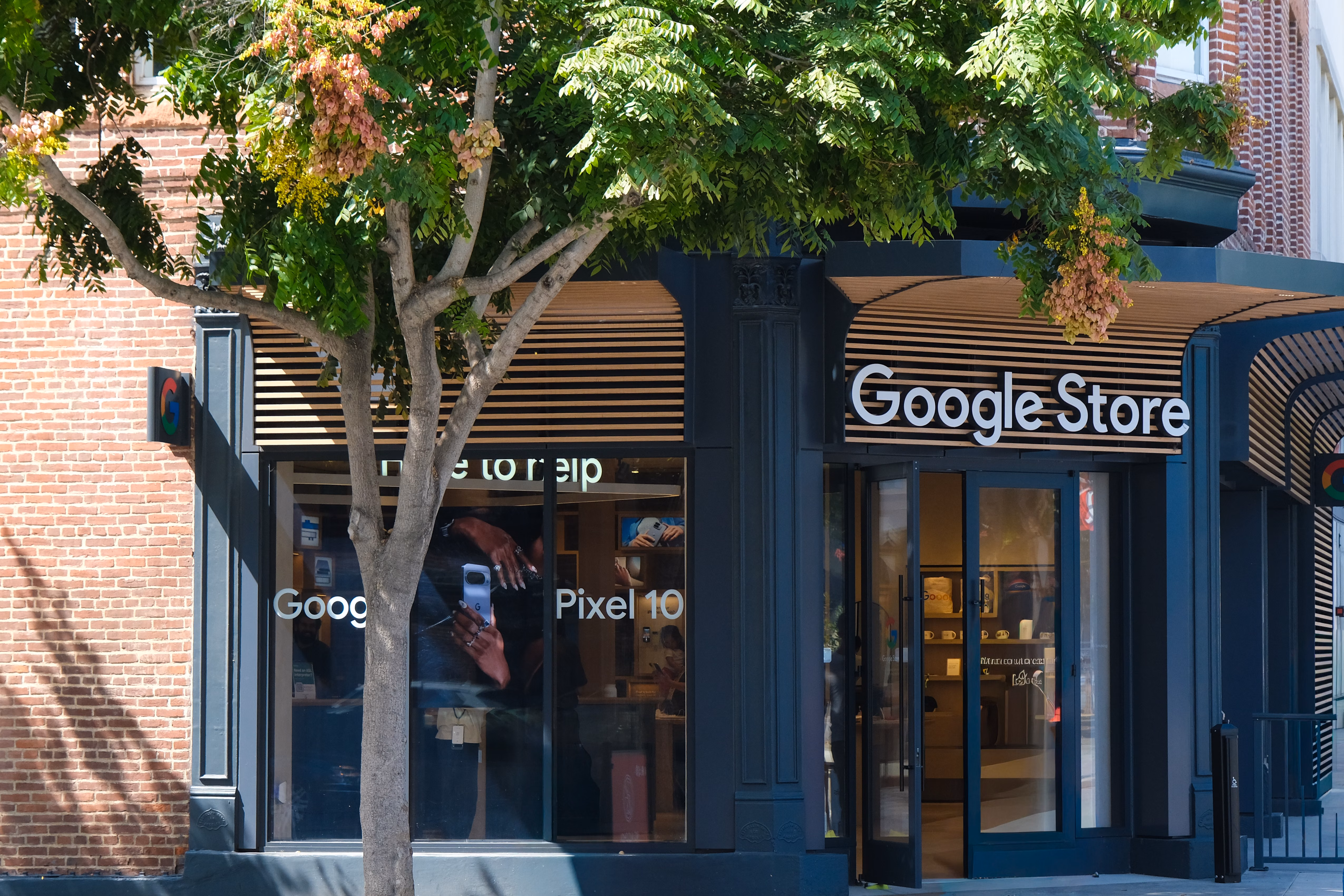 Google Pixel 11 Launch: Live Updates on New Devices and AI Features