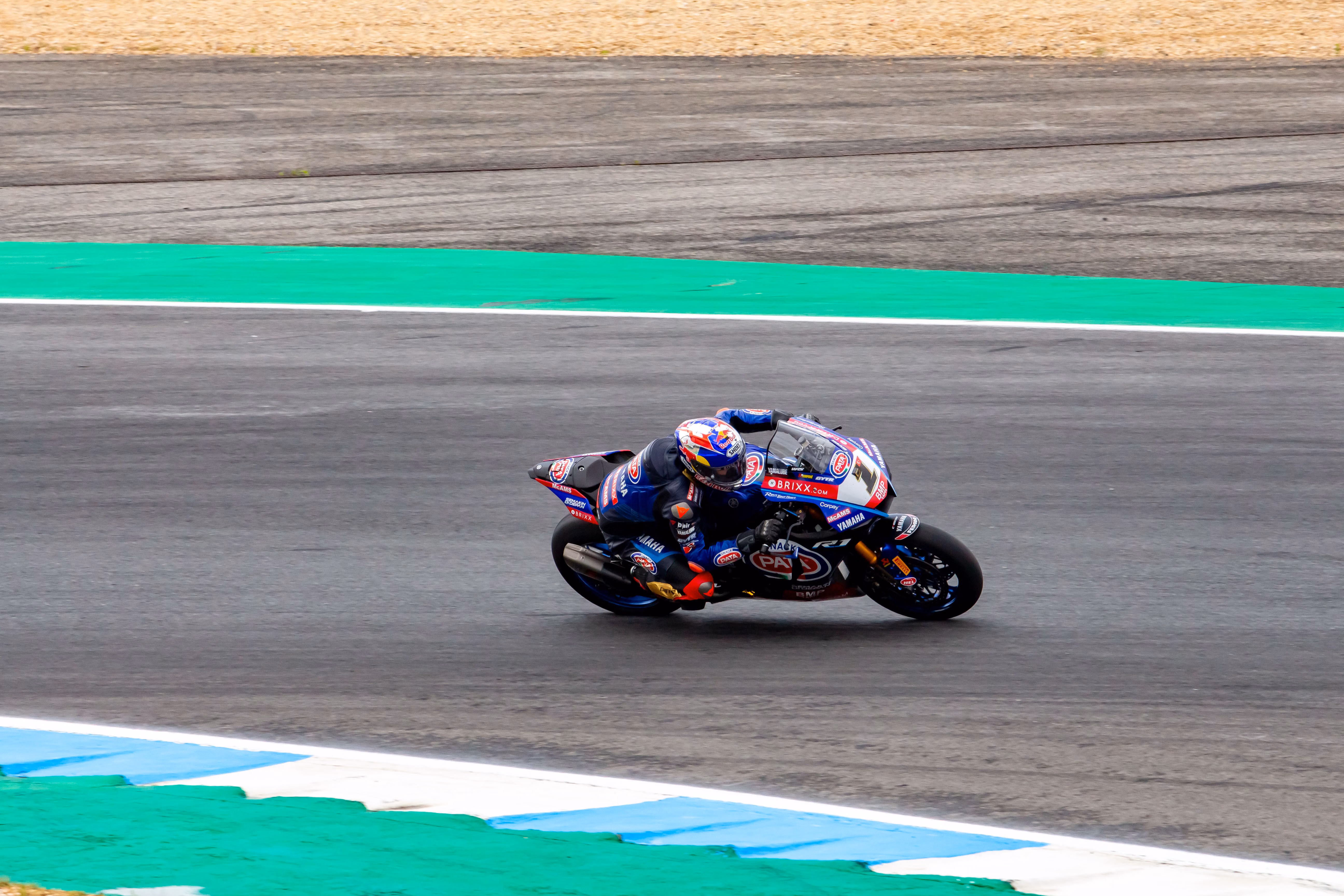 Fernandez dominates to win British MotoGP at Silverstone