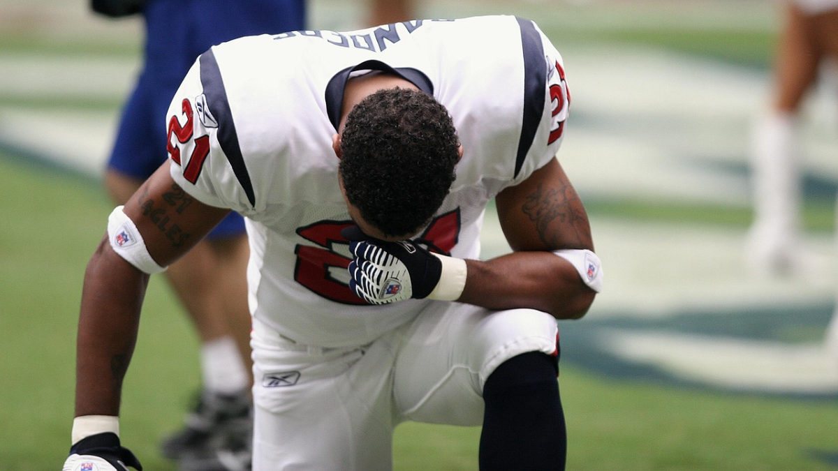Four-Time NFL Pro Bowler Praises Dave Roberts Gesture Before Dodgers Game