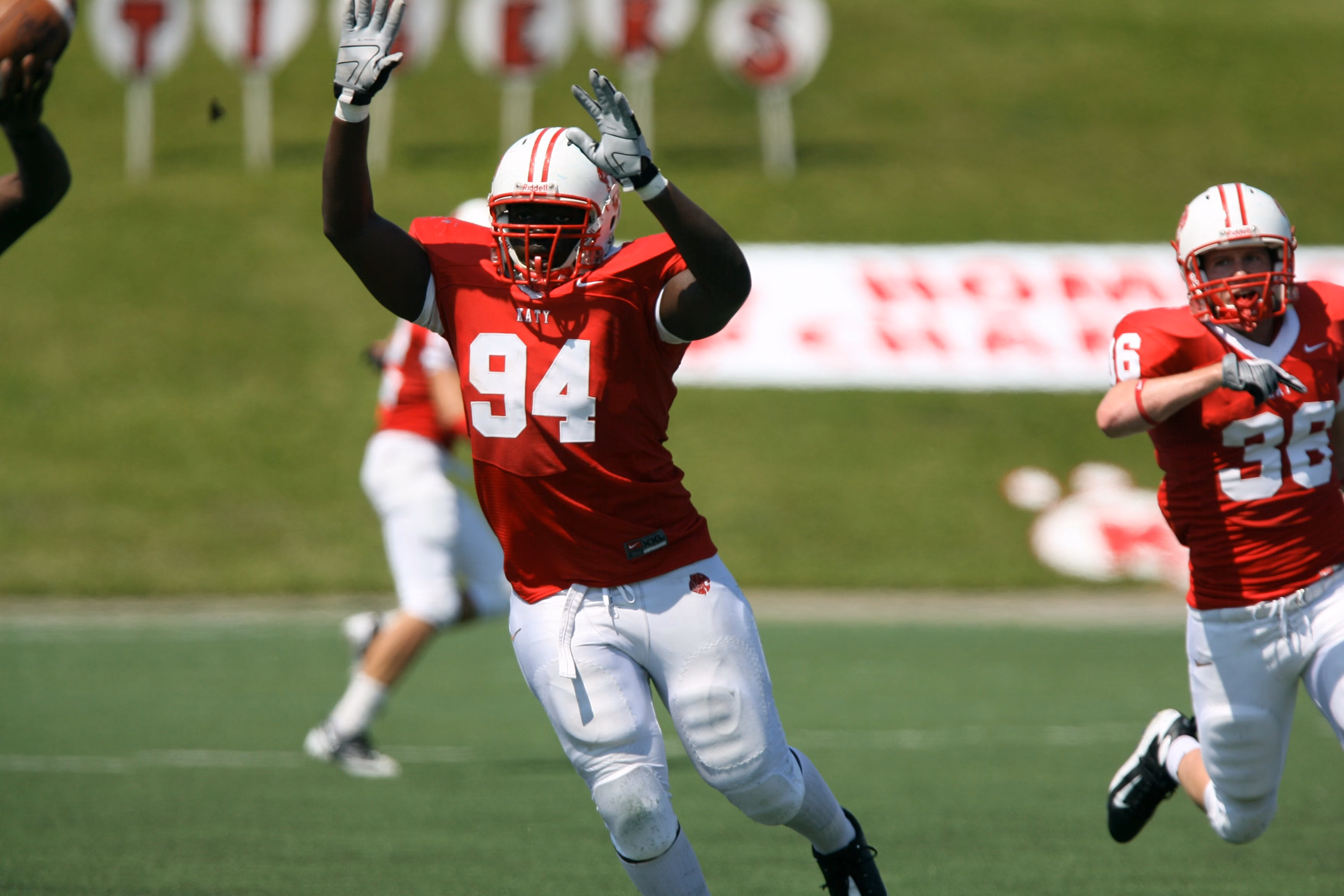 Former Washington Huskies Defensive Lineman Returns to Team