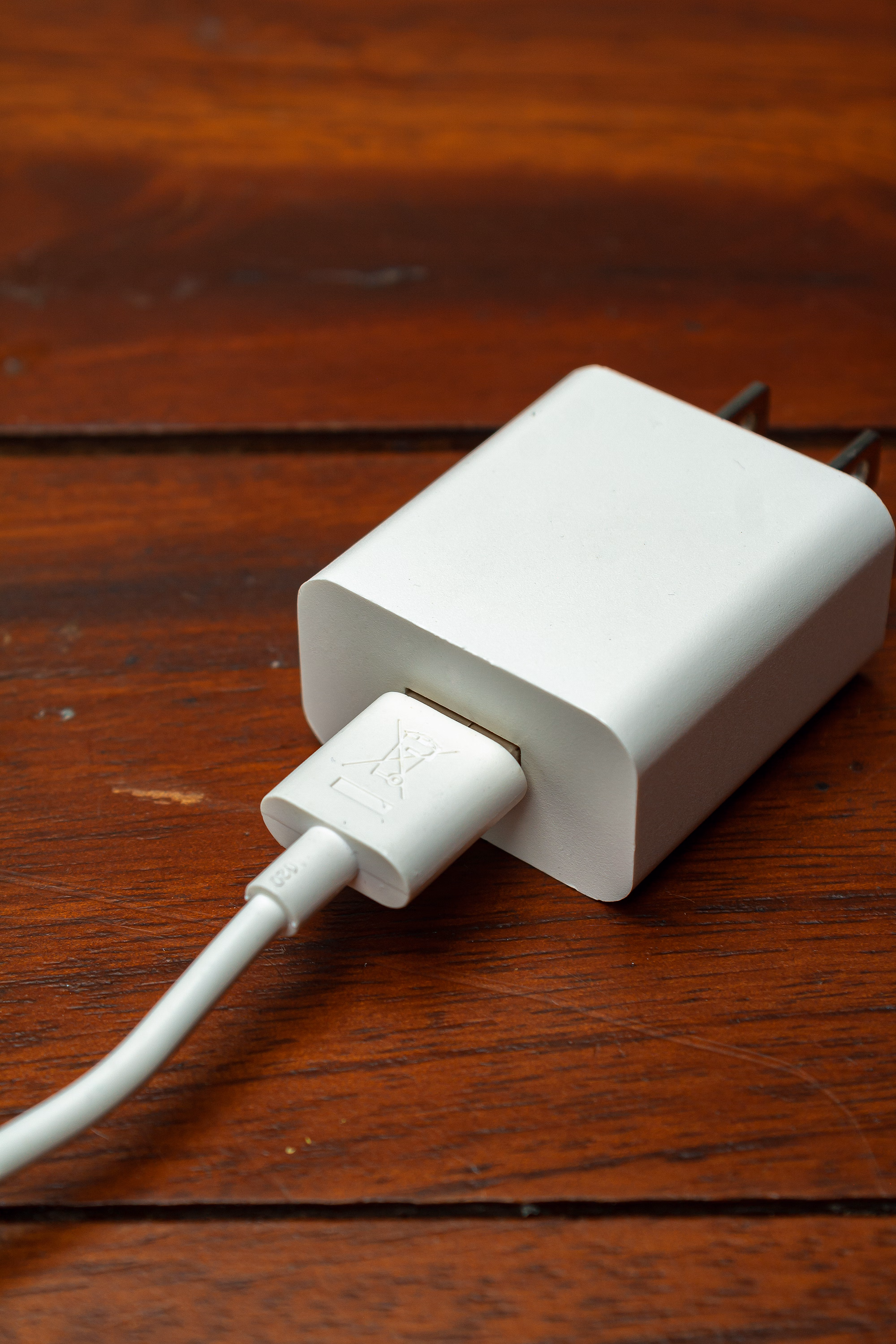 Satechi ChargeView 240W Desktop Charger Replaces Bulky Power Bricks
