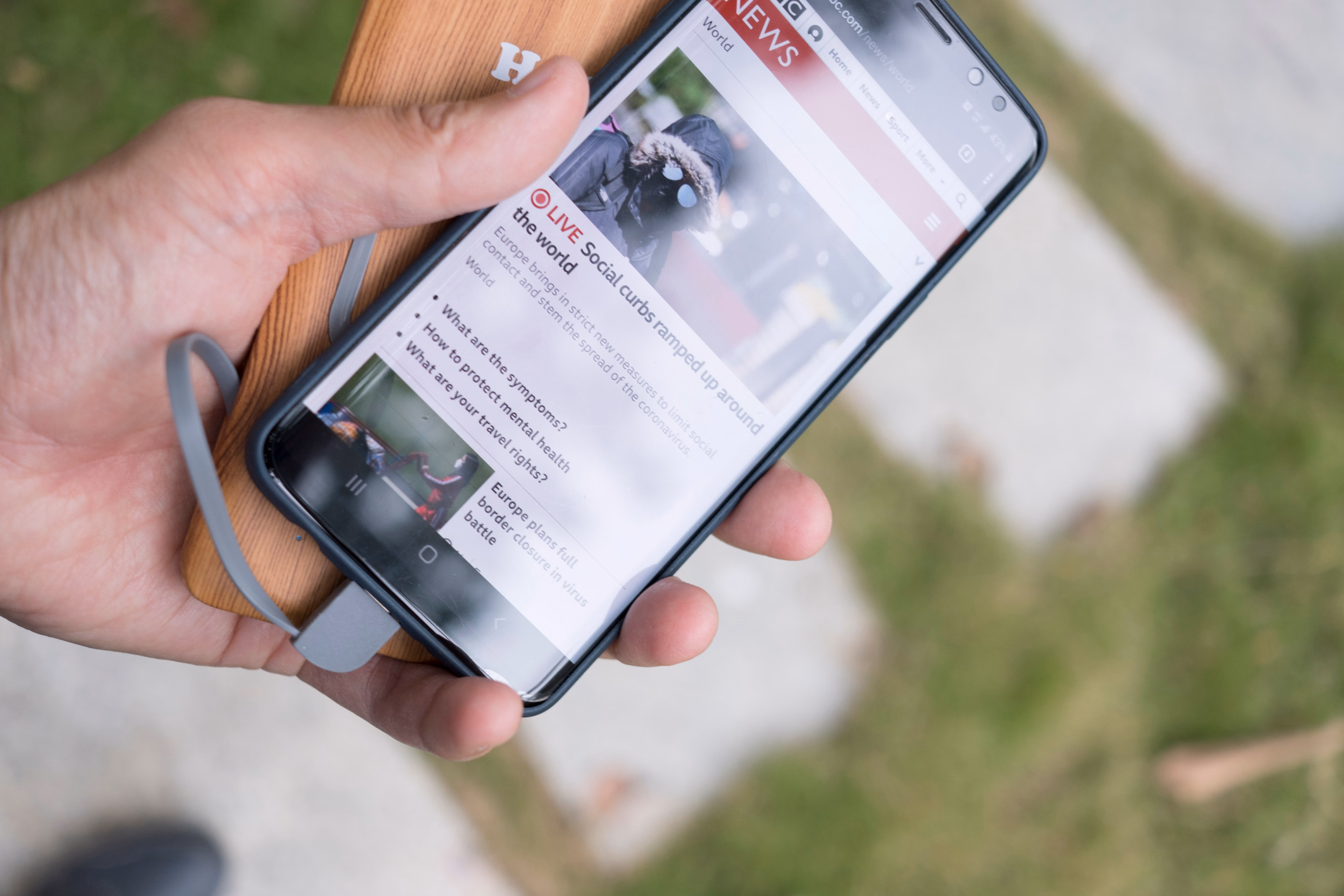 Can Using Your Phone While Charging Affect Its Battery Life? Myths and Facts