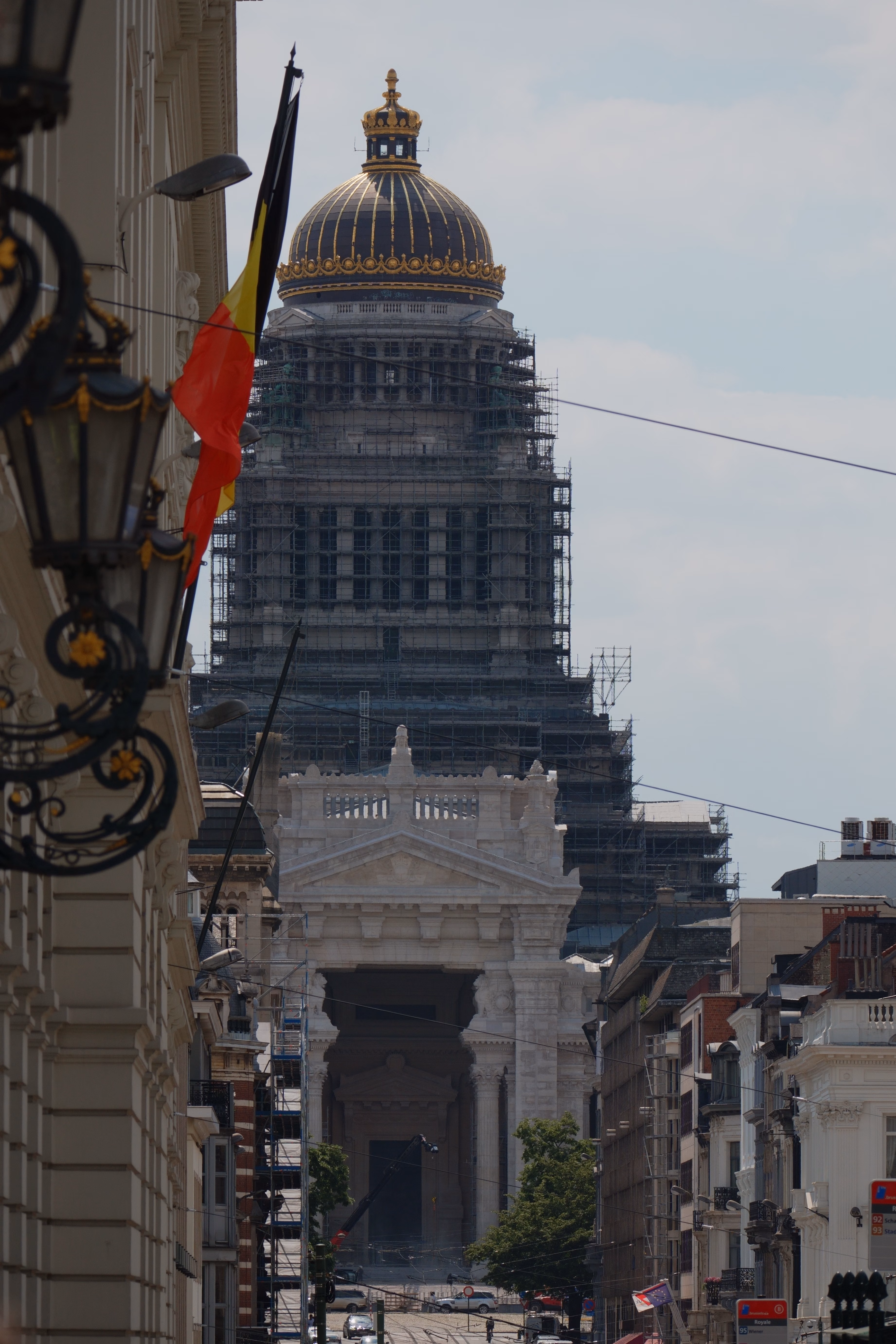 Schuman Square Redevelopment Sparks Backlash Over Concrete Design in Brussels